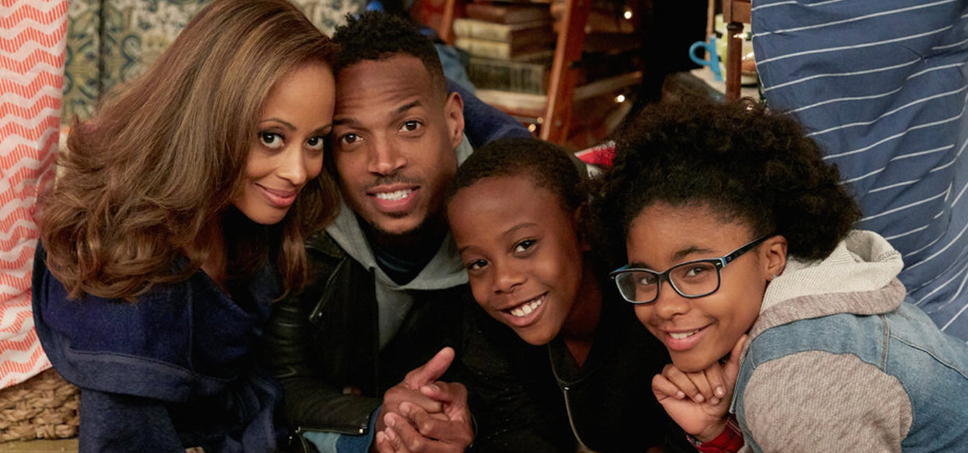 New Sitcom Starring Marlon Wayans And Essence Atkins Center Stage Comedy